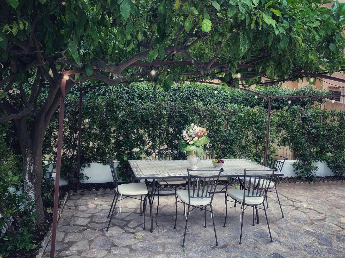 Villa Giuseppina Terracina Eksteriør billede